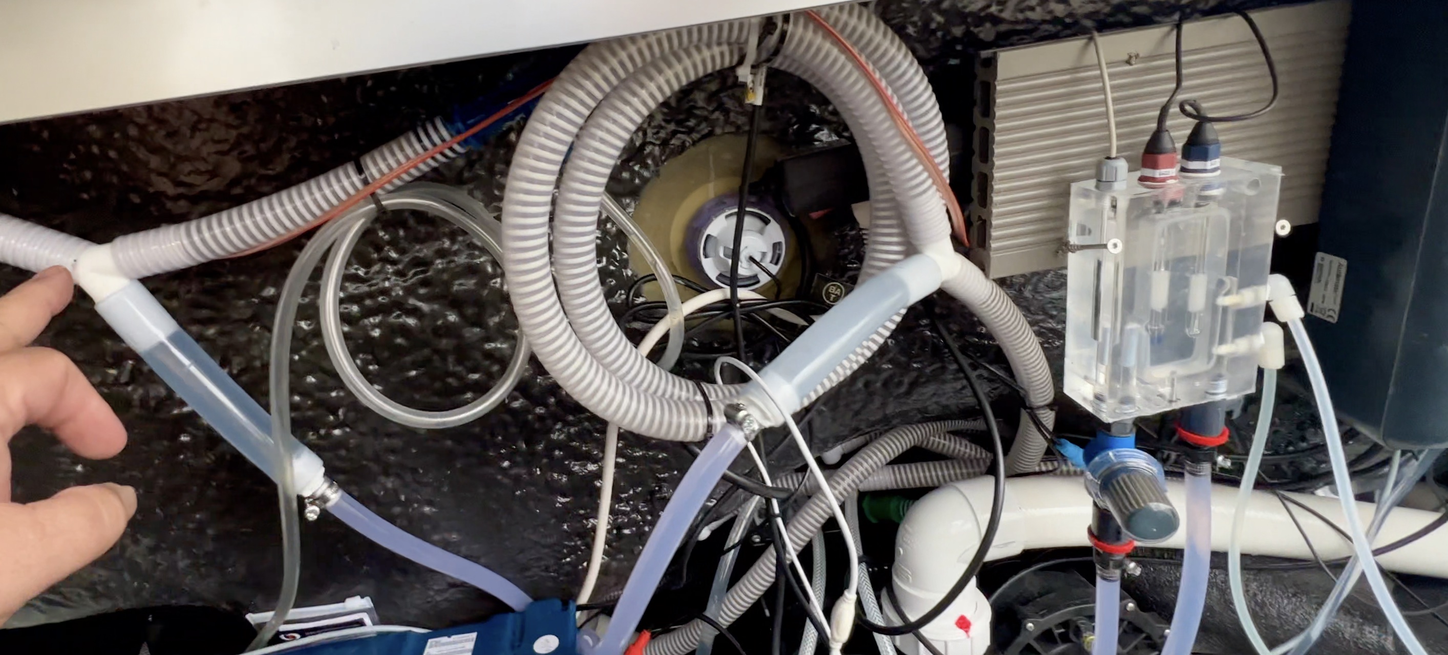 Bayrol Automatic Cl-PH Dosieranlage inkl W-Lan als komplett Set für Whirlpool und Swim Spa Bayrol Automatic Cl-PH Dosieranlage inkl W-Lan als komplett Set für Whirlpool und Swim Spa