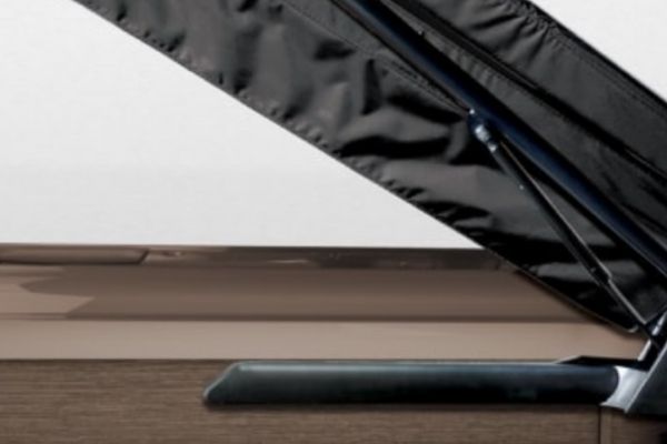 CoverMate III™ Cover Lifter CoverMate III™ Cover Lifter